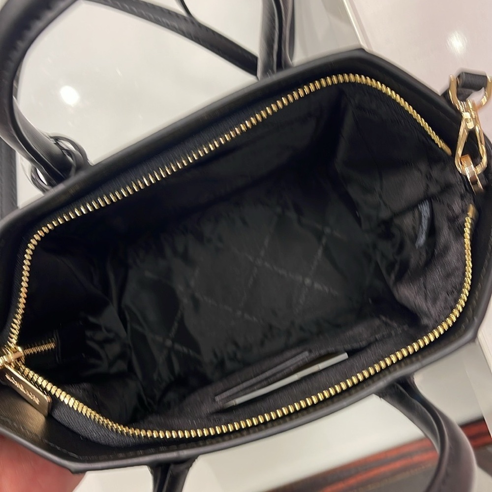 MICHAEL KORS
Avril Small Leather Top-Zip Satchel
COLOR: Black 
NWT - Picture 12 of 16